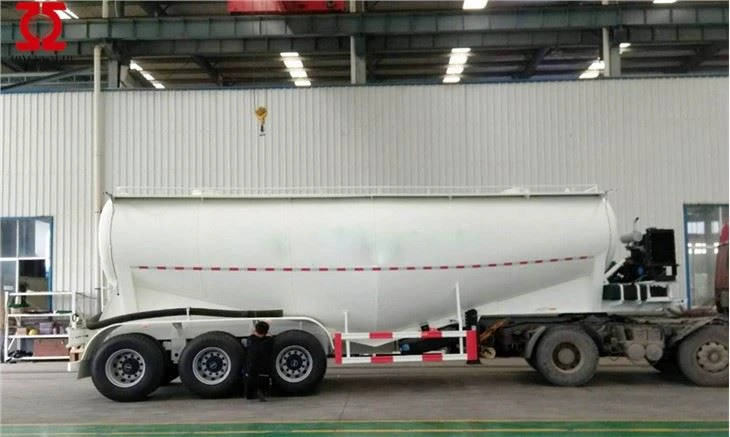 Karru tat-Tanker tat-Trasport tas-Siment