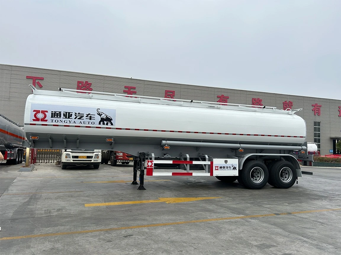 2 karru tat-tanker tal-fjuwil tal-fus għall-bejgħ