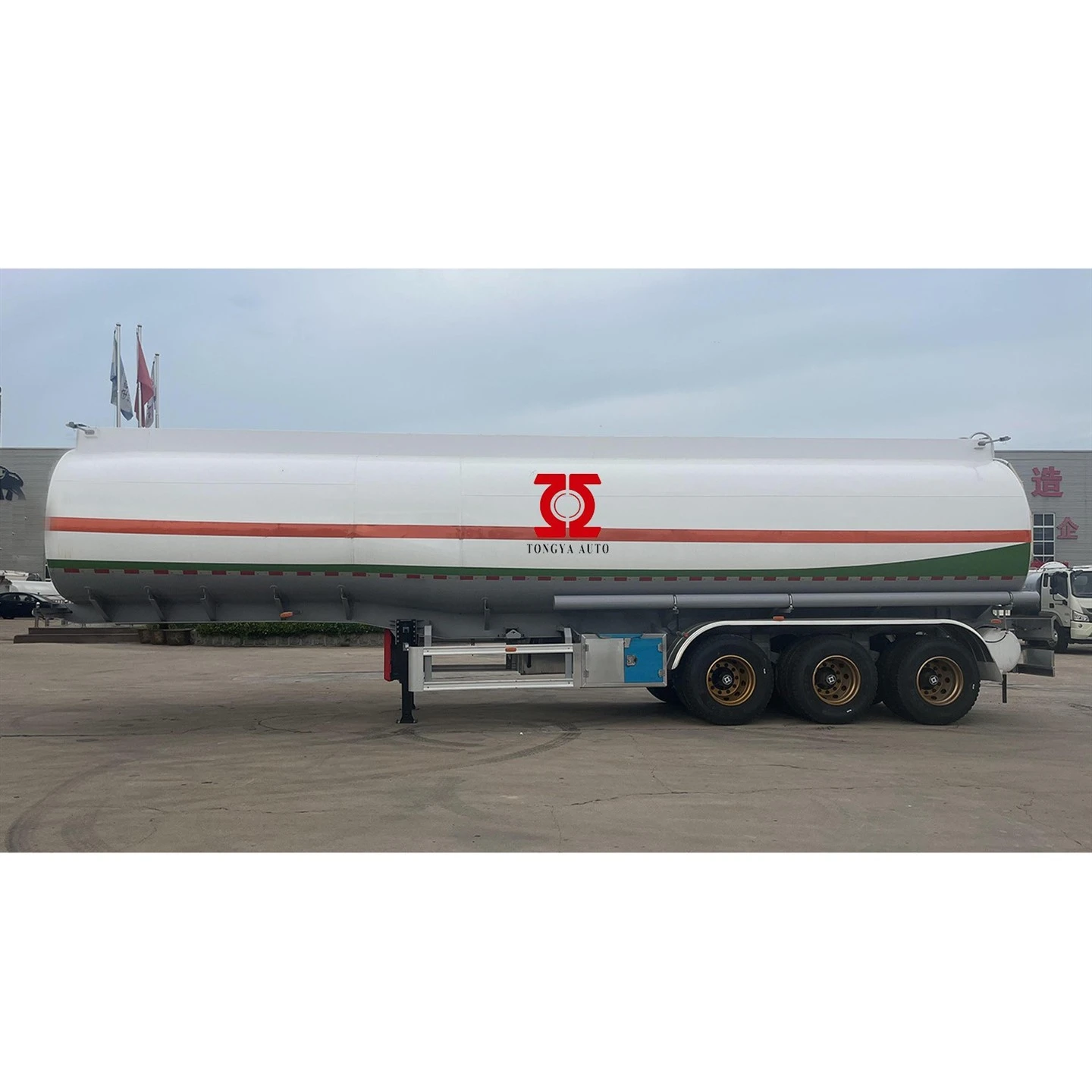 45000L Semi Karru tat-Tanker tal-Fjuwil
